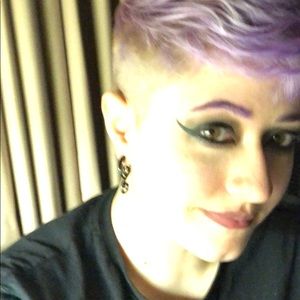 Meet your Posher, Lilly